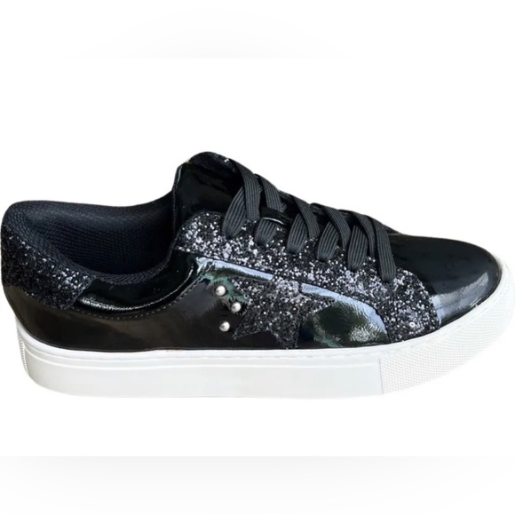 Aazon.co | Corkys Footwear Hey Girl Woen's Spoiler Alert Lace-Up